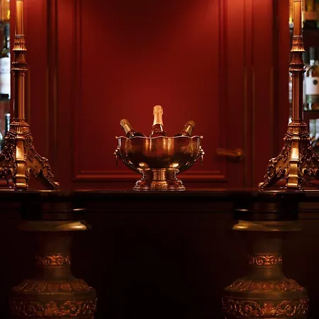 Maison Athénée Parigi