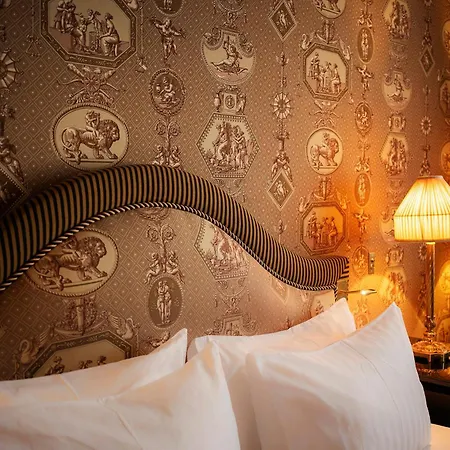 Hotel Maison Athénée Parigi