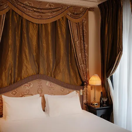 Maison Athénée Hotel