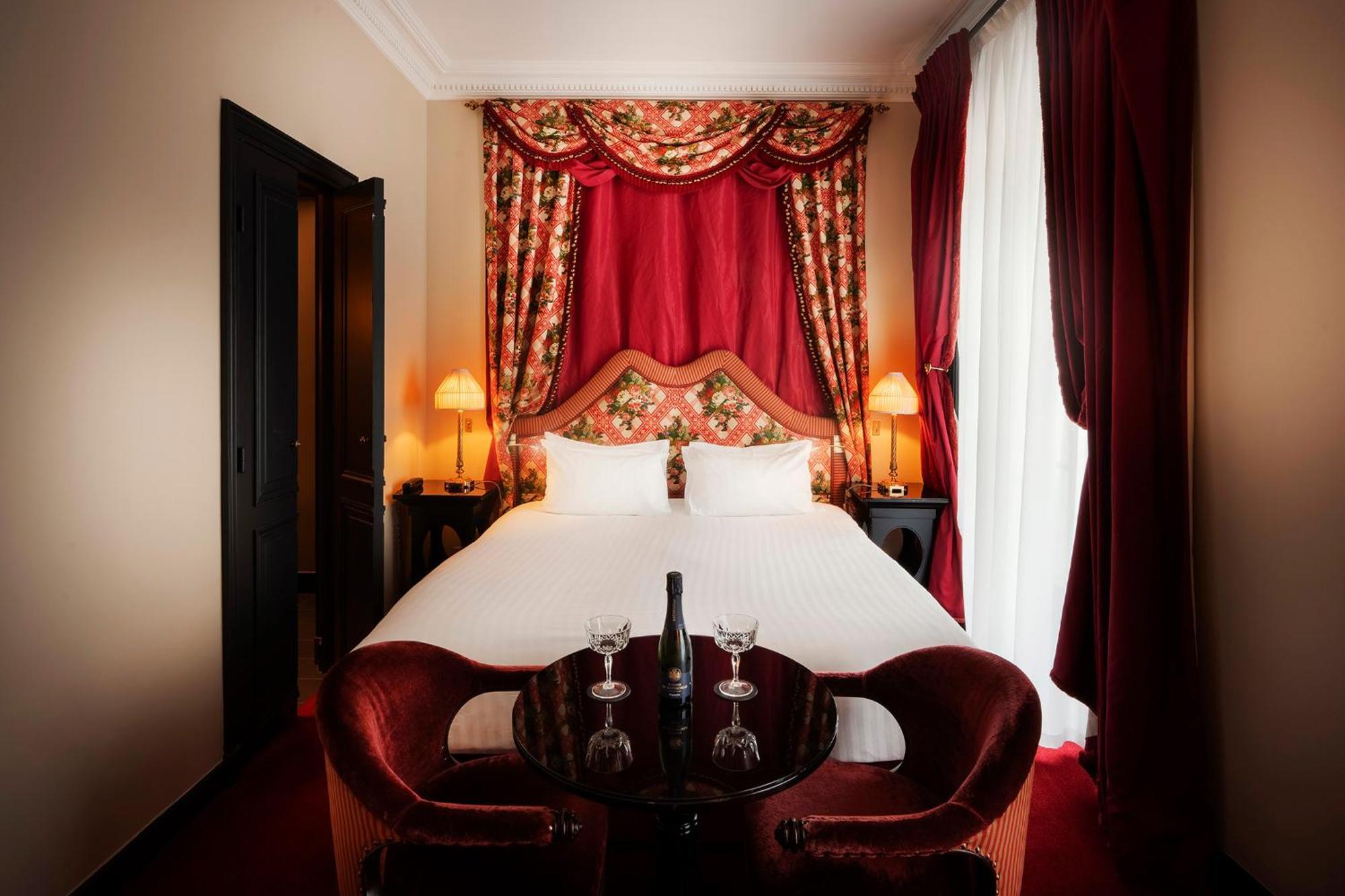Hotel Maison Athénée Parigi