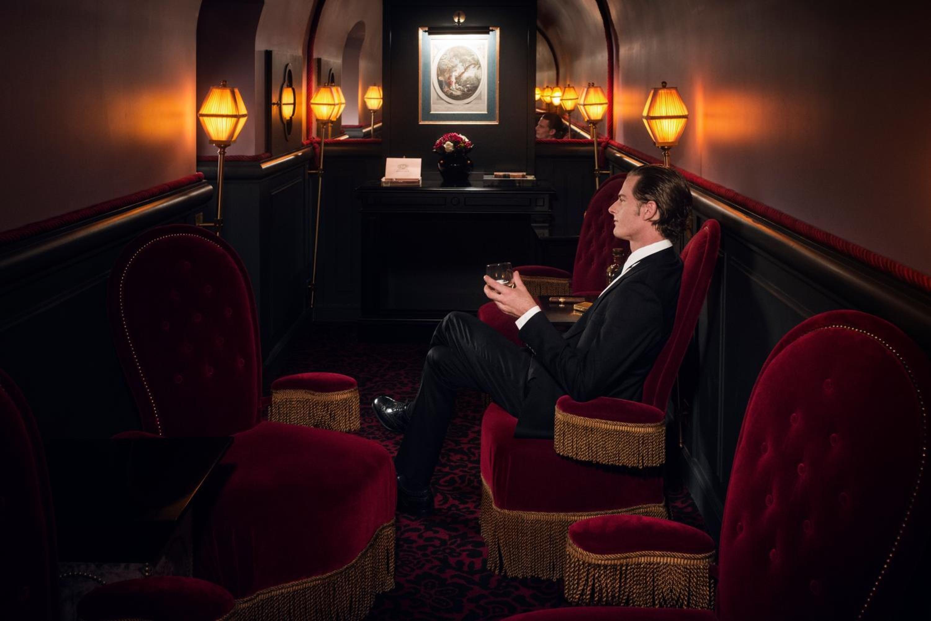 Maison Athenee Hotel 4*