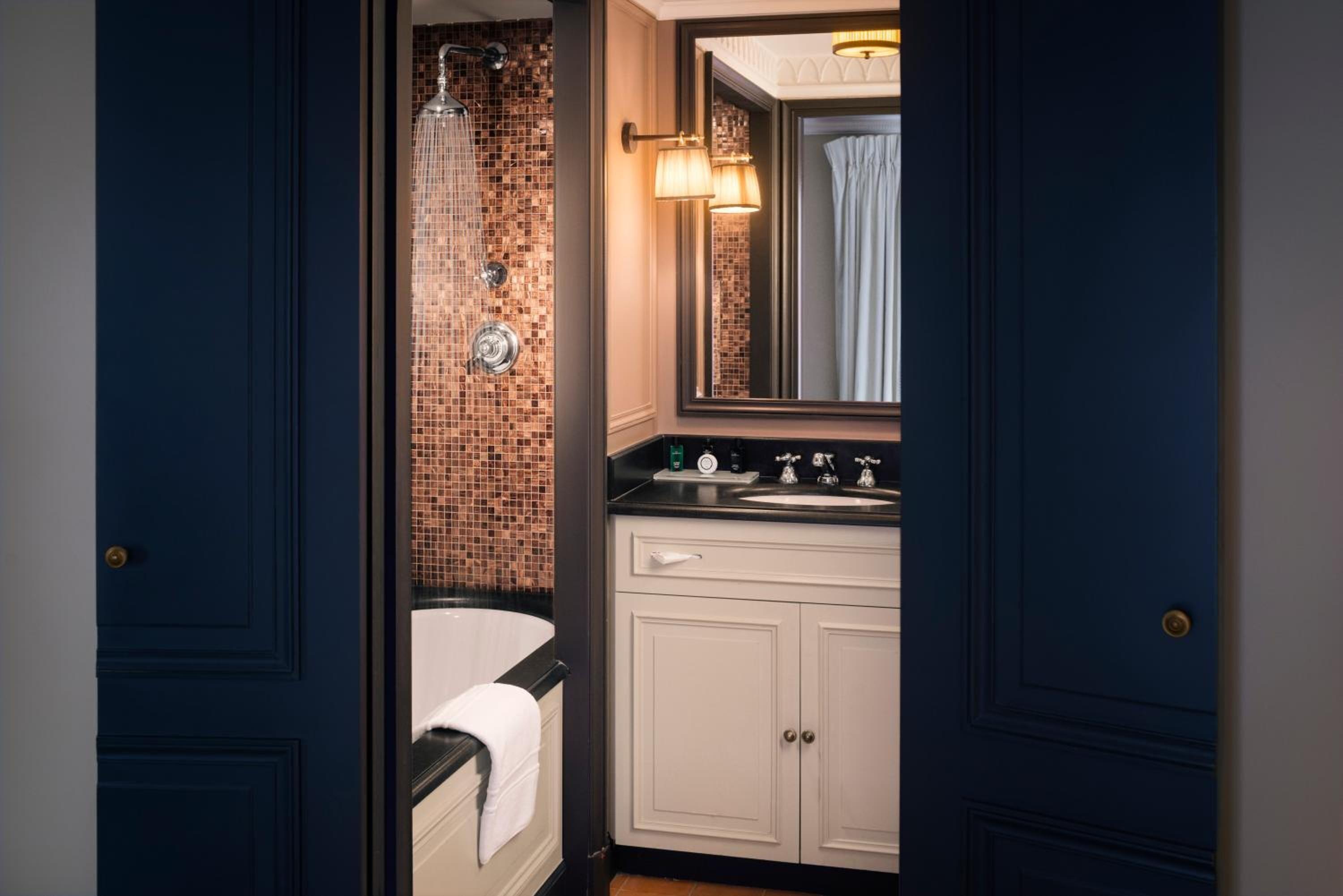 Maison Athénée 4* Parigi